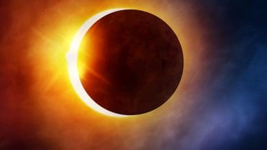 Bagaimana Cara Membedakan Gerhana Whole, Cincin, Matahari, dan Bulan? Bagaimana Cara Membedakan Gerhana Whole, Cincin, Matahari, dan Bulan?