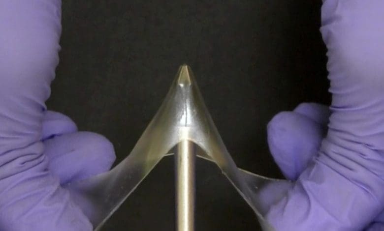 Keras Namun Dapat Diregangkan: Para Ilmuwan Menciptakan Materials Baru yang “Tidak Dapat Dipecahkan”. Keras Namun Dapat Diregangkan: Para Ilmuwan Menciptakan Materials Baru yang “Tidak Dapat Dipecahkan”.