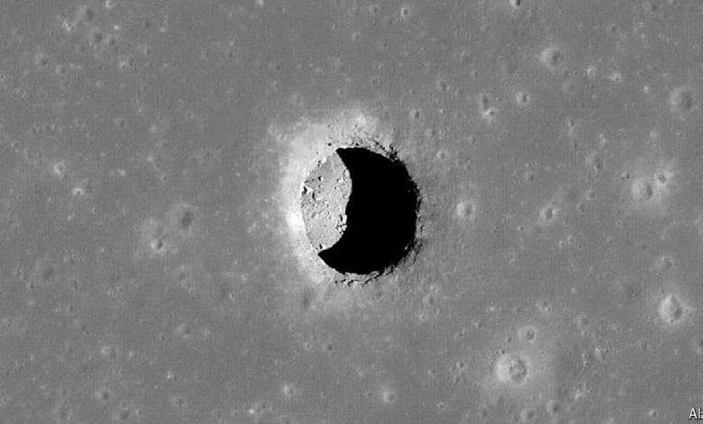 Para astronom telah menemukan sebuah gua di bulan Para astronom telah menemukan sebuah gua di bulan