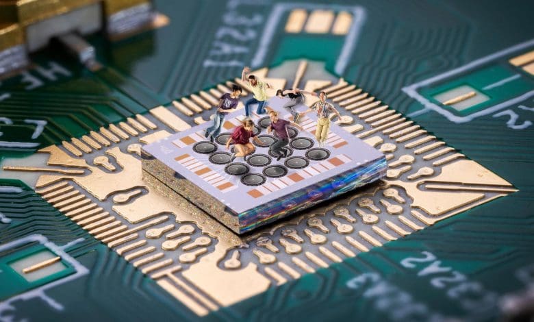 Titik Kuantum Melompat Jauh: Spin Qubit Meluncur dengan Germanium Titik Kuantum Melompat Jauh: Spin Qubit Meluncur dengan Germanium