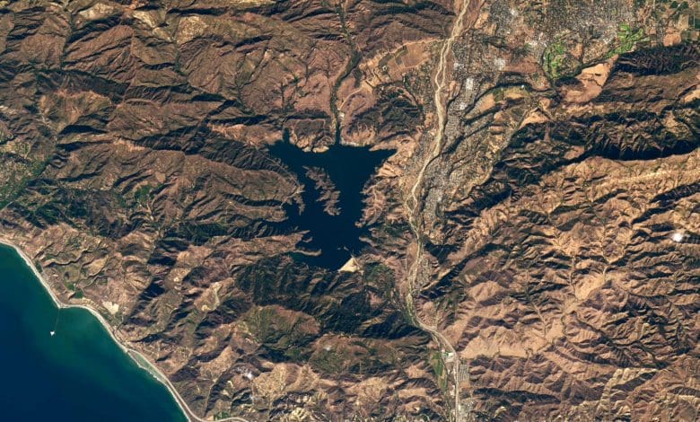 Dari Kering hingga Meluap: Bagaimana Hujan yang Memecahkan Rekor Menghidupkan Kembali Danau Casitas Dari Kering hingga Meluap: Bagaimana Hujan yang Memecahkan Rekor Menghidupkan Kembali Danau Casitas