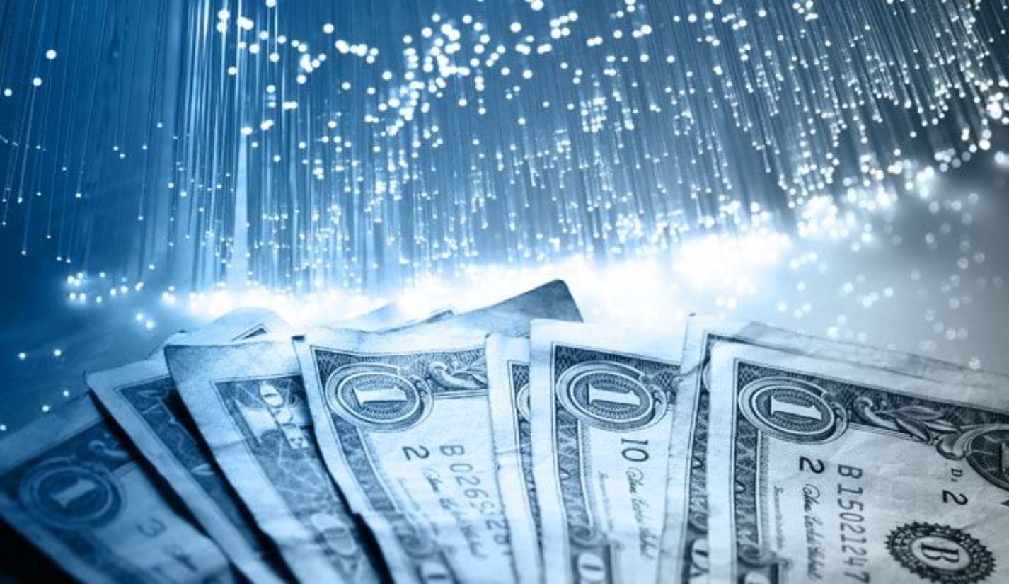 Apakah Teknologi Membuat Kita Miskin? Biaya Sebenarnya dari Kecanduan Teknologi Kami