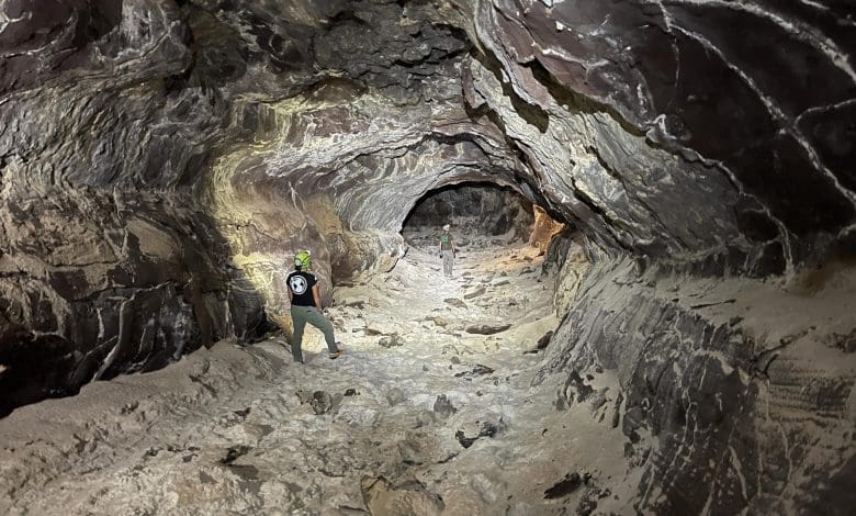 Tabung Lava Kuno Mengungkapkan Petunjuk Tersembunyi tentang Kehidupan di Luar Bumi