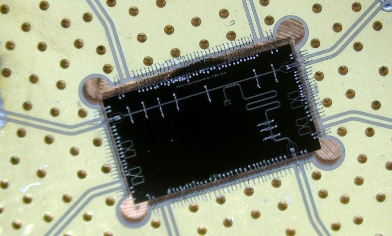 Fisikawan baru saja menyaksikan flip fase kuantum dan itu lebih membungkuk dari yang diharapkan