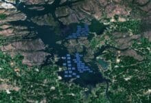 Peternakan surya mengambang India dapat dilihat dari luar angkasa